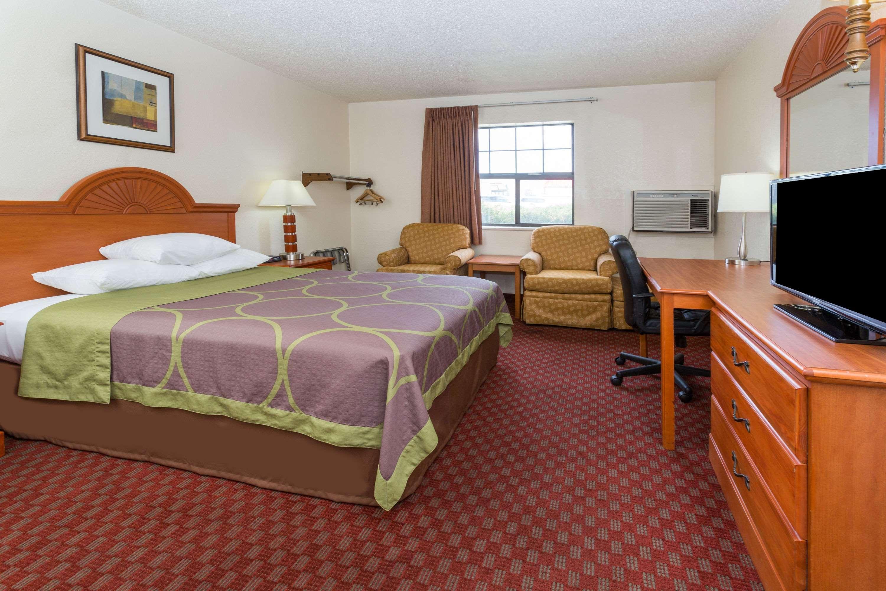 Готель Super 8 By Wyndham Colorado Springs/Afa Area Екстер'єр фото