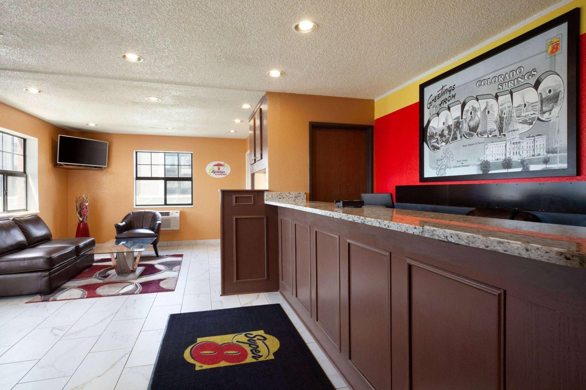 Готель Super 8 By Wyndham Colorado Springs/Afa Area Екстер'єр фото